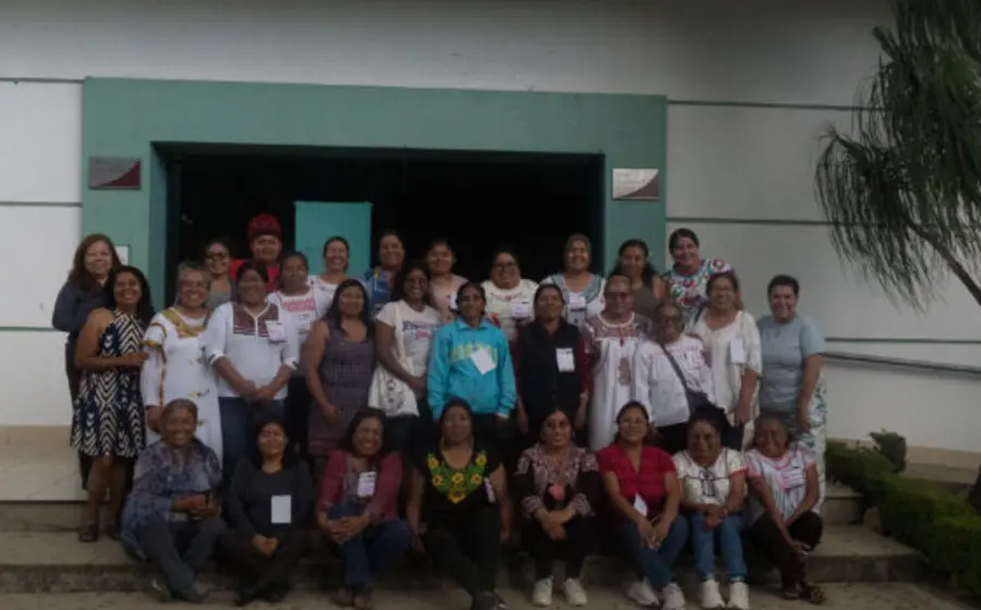 Un grupo de mujeres indígenas y afromexicanas exigen el cumplimiento de la CEDAW para garantizar la justicia y su participación política sin discriminación.
