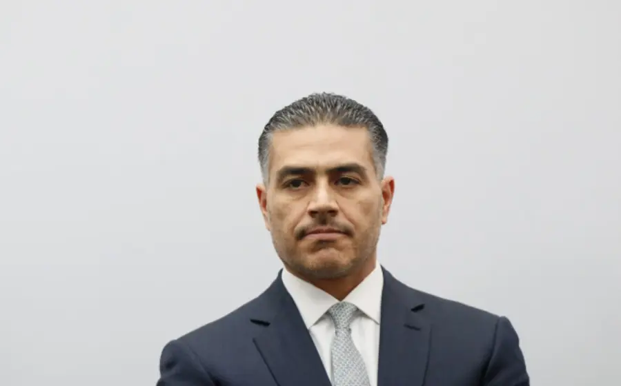 Fotografía de Omar García Harfuch, secretario de Seguridad Ciudadana, quien confirmó el congelamiento de cuentas de la UIF a grupos criminales.