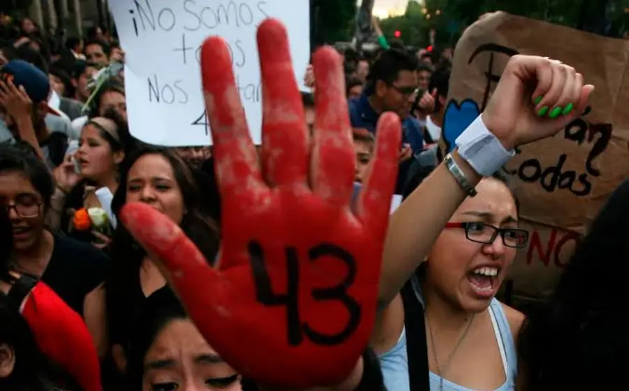 El Gobierno de México busca nuevas rutas para esclarecer la desaparición forzada de los 43 normalistas, con especialistas propuestos por la ONU.