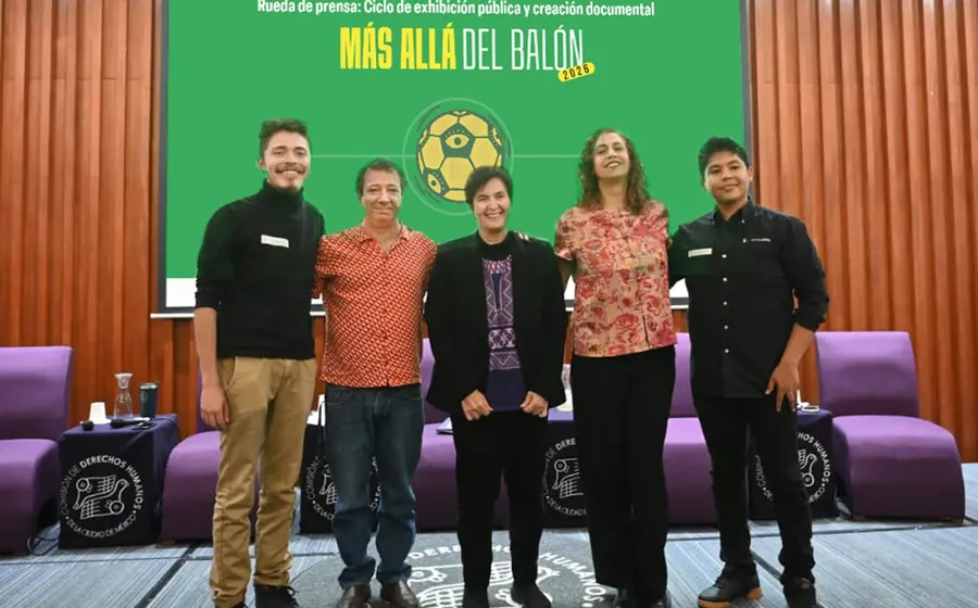 La premiación 'Más allá del balón' reconoce a las nuevas voces del documental mexicano sobre futbol, celebrando sus historias únicas.