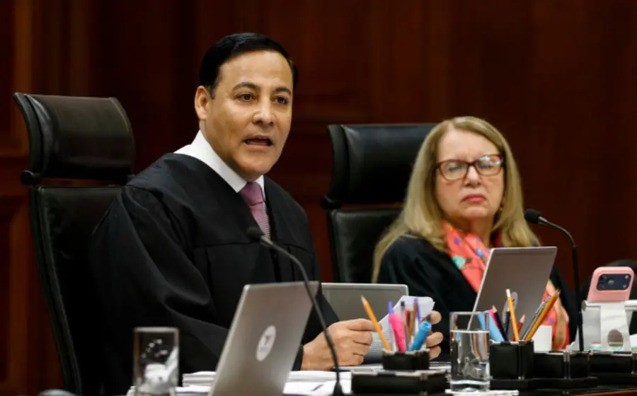 La Suprema Corte de Justicia de la Nación (SCJN) falló a favor de Femsa, anulando un cobro fiscal de 2 mil 868 millones de pesos.