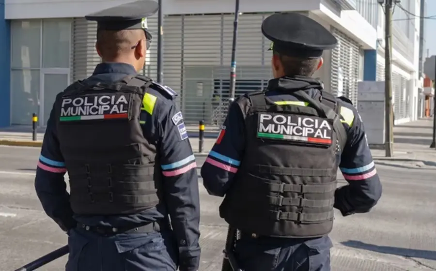 Imagen de redes sociales que muestra los rostros de los seis mandos policiacos de Puebla detenidos por presunta protección a grupos criminales.