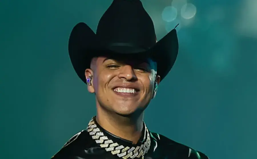 Ni el cantante, ni la oficina de Grupo Firme han dado postura oficial.