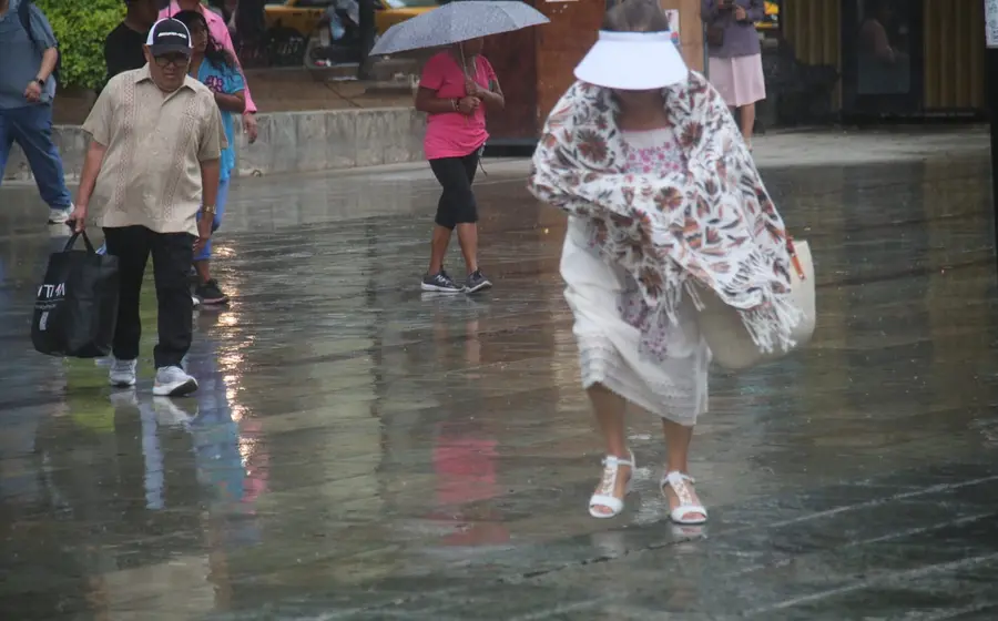  Aunque no hay ciclón, las lluvias no darán tregua en Oaxaca.
