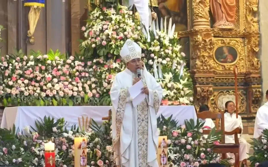 El mitrado señaló que el amor de Dios se expresa en acciones concretas.