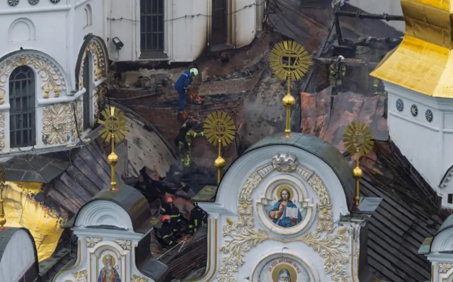 La Catedral de la Asunción en la Lavra de Kiev-Pechersk resultó afectada.