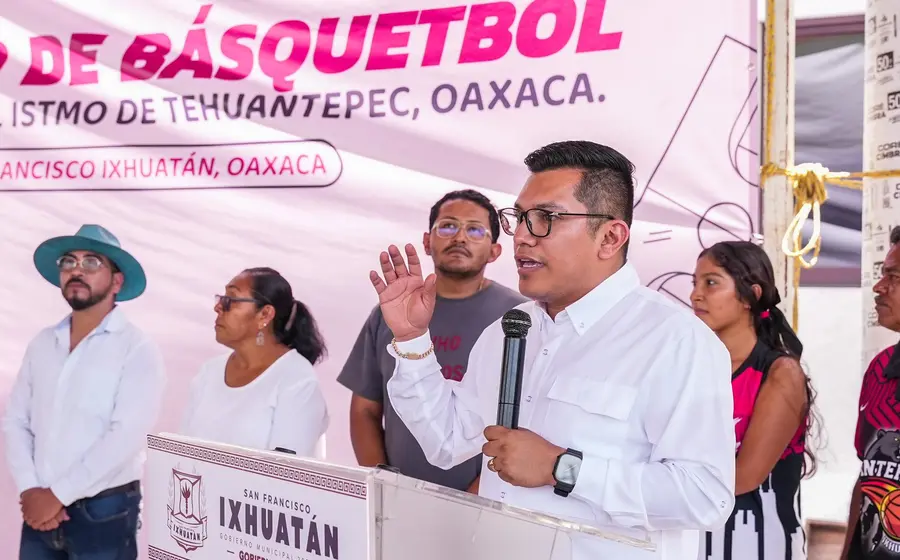 Felipe López Matus, presidente municipal de San Francisco Ixhuatán.