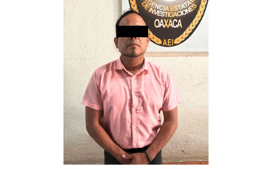 El taxista D. I. B. E. B., fue detenido en Catano, Magdalena Apasco, Etla.