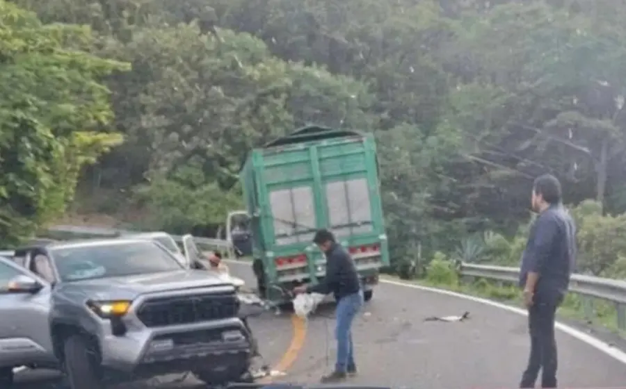 Viajaba Sabhin Jara Bolaños, sufrió un percance en la ruta al Istmo de Tehuantepec.