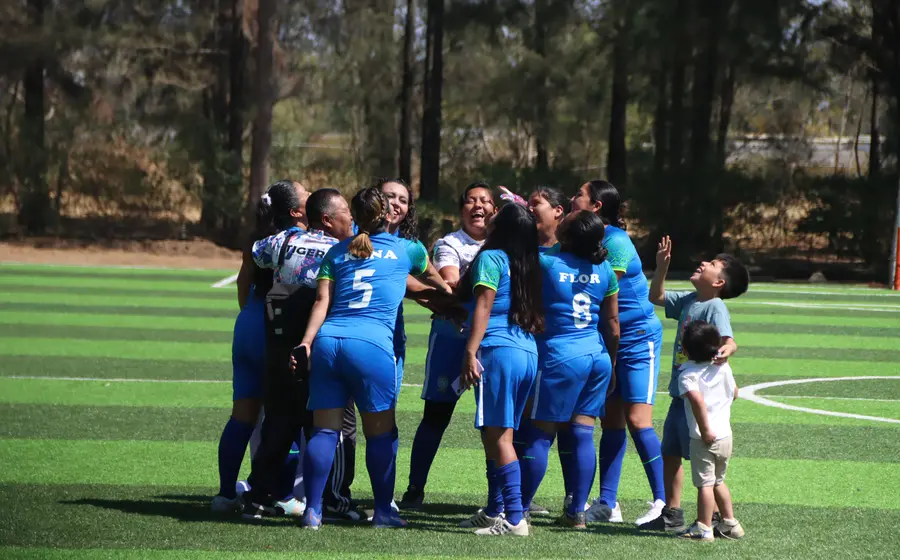 Las chicas de Jalpan celebraron el triunfo.