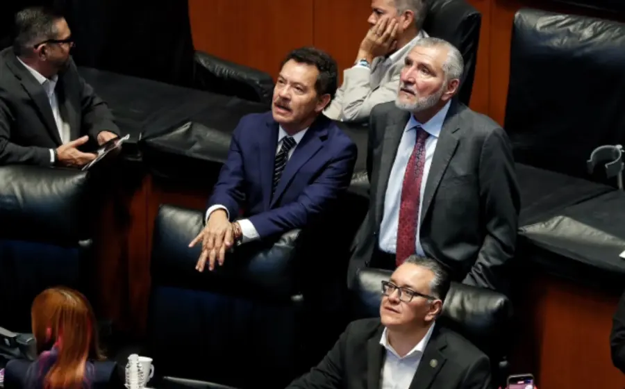 Adán Augusto López Hernández se muestra serio al señalar que no acostumbra dar declaraciones sobre la presunta revocación de su visa estadounidense.