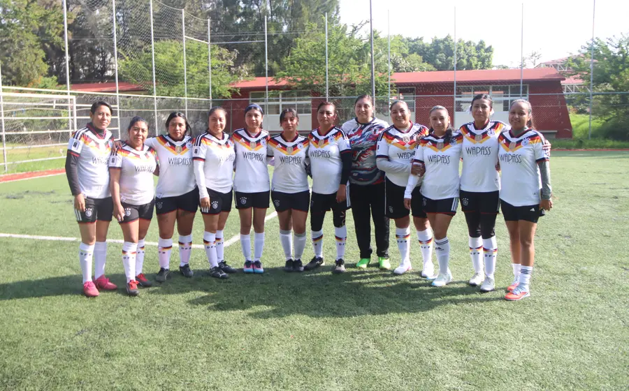 El equipo de fútbol Amazonas durante un partido donde lograron rescatar dos importantes empates para sumar dos de seis puntos posibles.