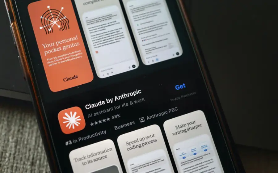 Imagen conceptual que ilustra el riesgo de que la inteligencia artificial autosuficiente escape al control humano, según la alerta emitida por Anthropic.