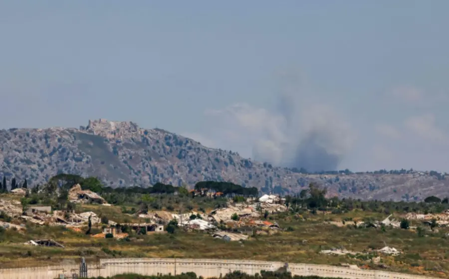 Imagen que muestra los efectos del ataque israelí en la localidad de Zifta, al sur de Líbano, operación que dejó siete víctimas.