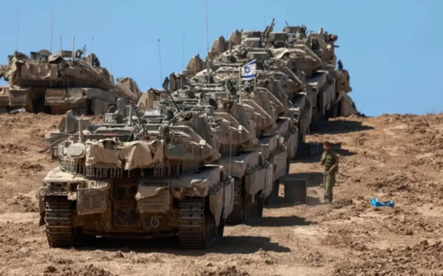 El avance militar de Israel en la Franja de Gaza coincide con desplazamientos masivos de la población civil palestina en busca de refugio.