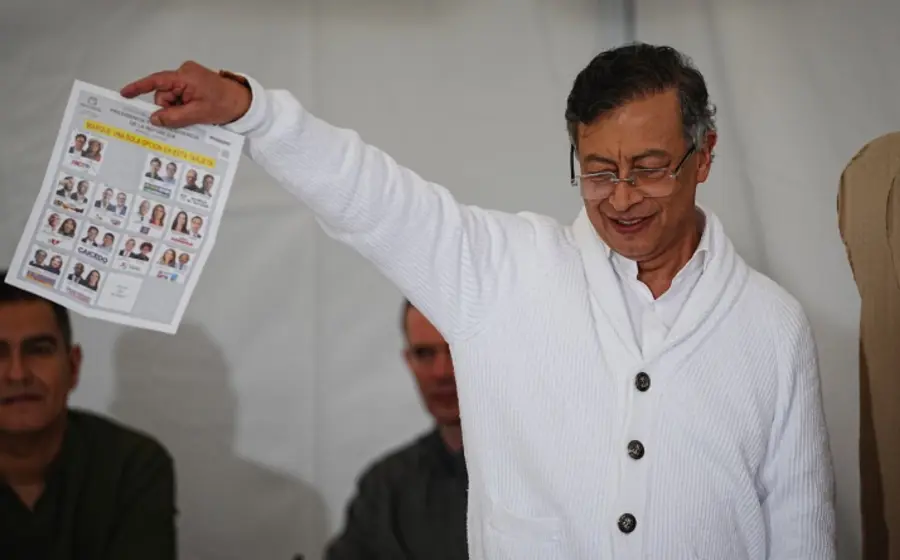El presidente de Colombia, Gustavo Petro, quien afirmó tener bases comprobadas para denunciar un presunto fraude electoral en el país.