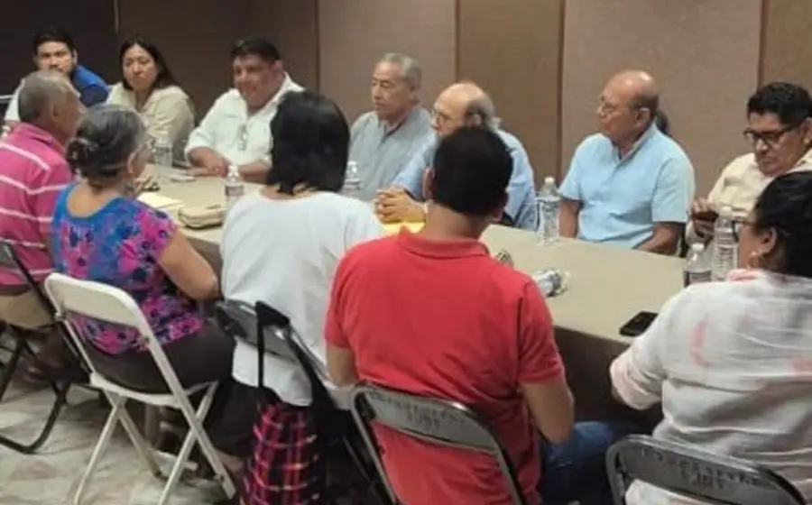 Empresarios del sector productivo del Istmo de Tehuantepec durante su reunión con el titular de la SIPCIA para exigir garantías de seguridad y movilidad.