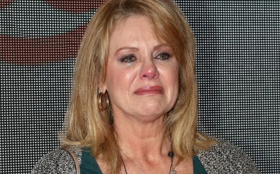 “Se llevaron todos mis ahorros”: la dramática historia de Érika Buenfil.