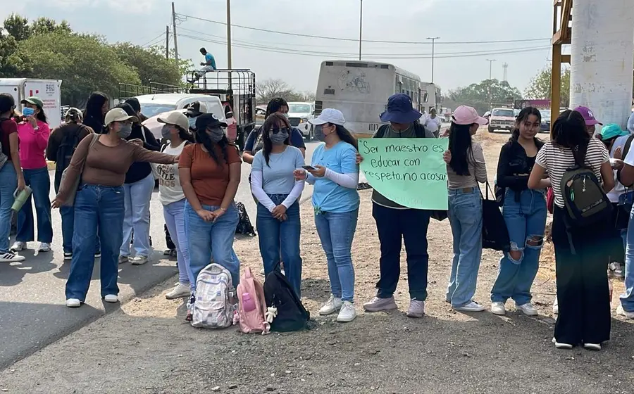 Los alumnos advirtieron que mantendrán las protestas.