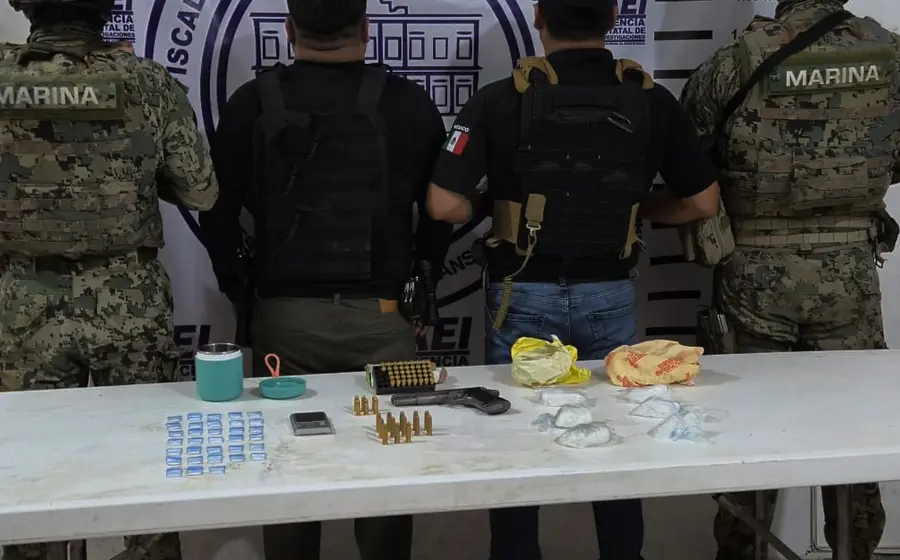 Durante el cateo, aseguraron un arma, droga y una báscula. Los narcomenudistas huyeron,