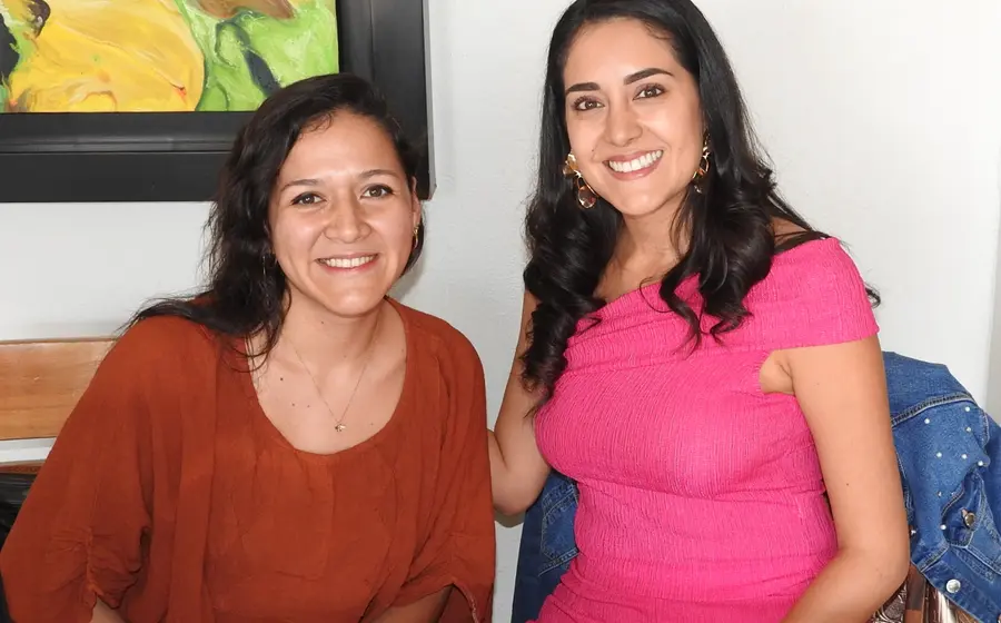 Constanza Nivón y Giovanna Lira.