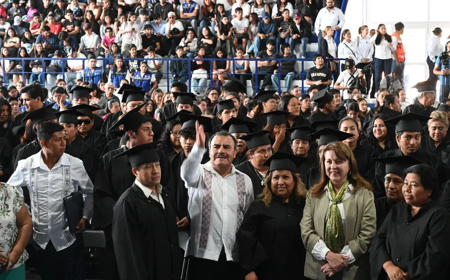 Más mexicanos aprenden a leer y escribir gracias a alianza INEA–TecNM.