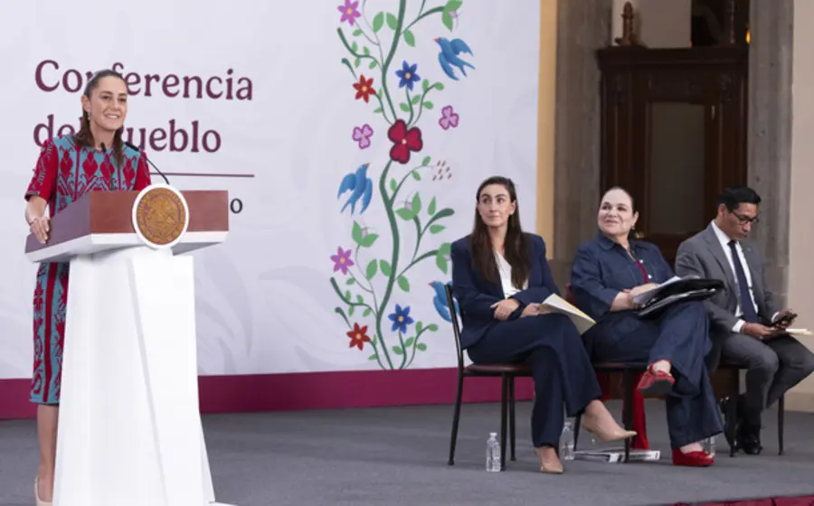 Claudia Sheinbaum anuncia el programa "Volver a Crecer" para rescatar créditos rurales, beneficiando a 60 mil productores con descuentos y finiquitos.