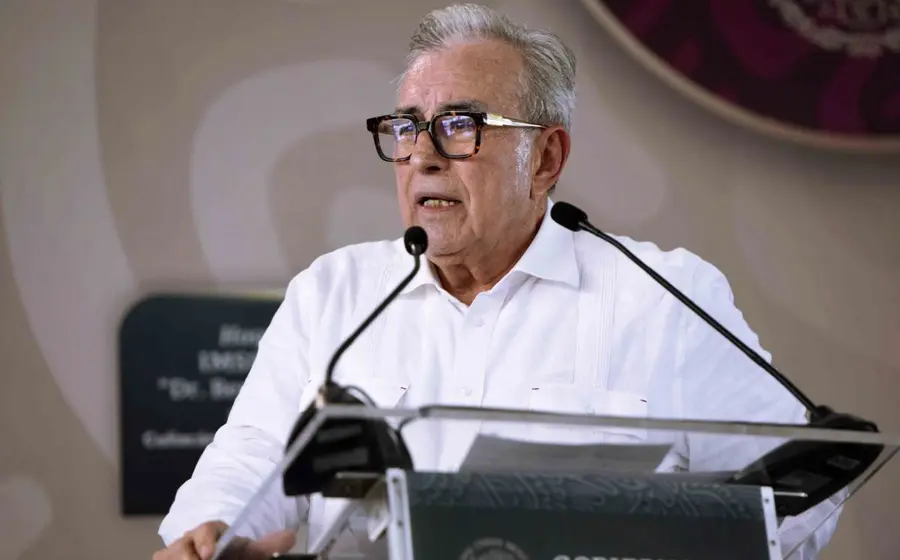 Rocha Moya pide licencia tras acusaciones de narcotráfico en EU.