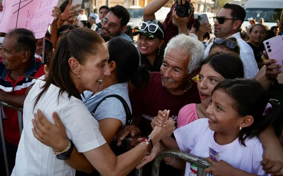 El apoyo para útiles y uniformes llegará en agosto.