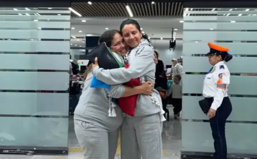 Desde el AICM, activistas revelan lo ocurrido en su detención en Israel.