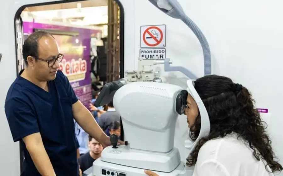 Ve’e Tata llega a colonias y municipios de Oaxaca con atención médica gratuita y mastografías.