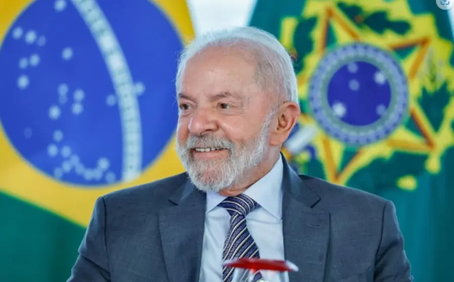 Lula aventaja a Flavio Bolsonaro en nueva encuesta presidencial.