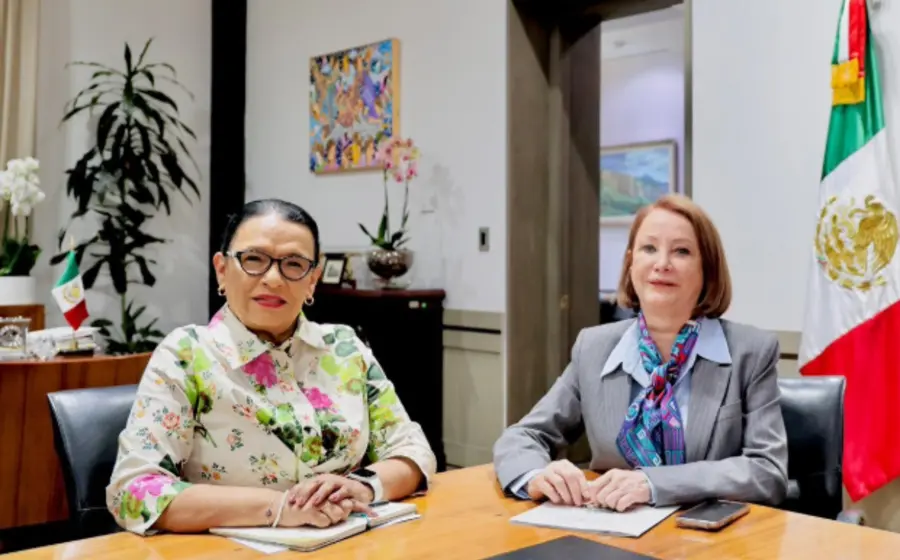 Rosa Icela Rodríguez, secretaria de Gobernación y Laura Itzel Castillo, presidenta del Senado.