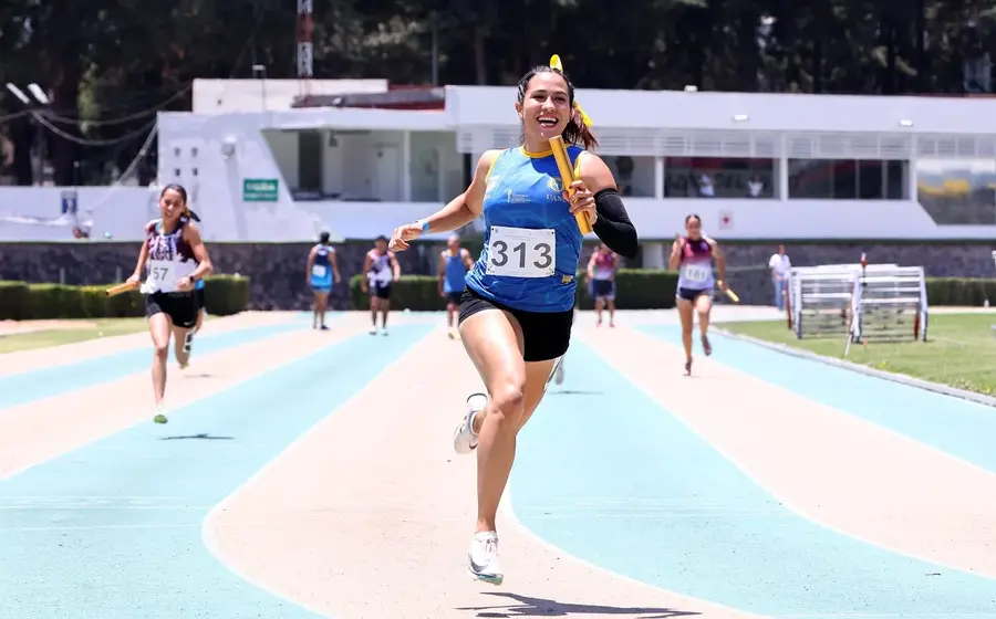 Alejandra Paulina Ortiz logró 3 oros y 1 plata para la UANL