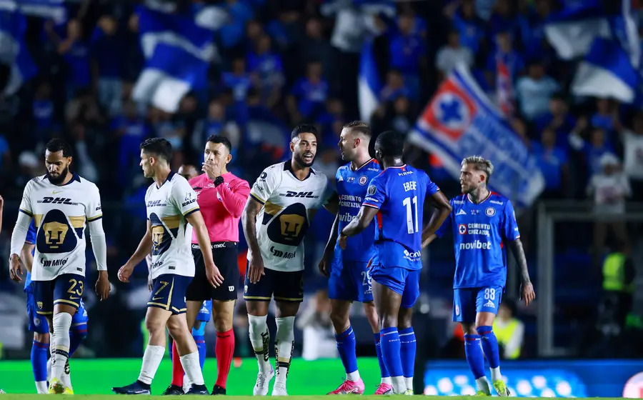 Cruz Azul y Pumas definirán todo en el Pedregal