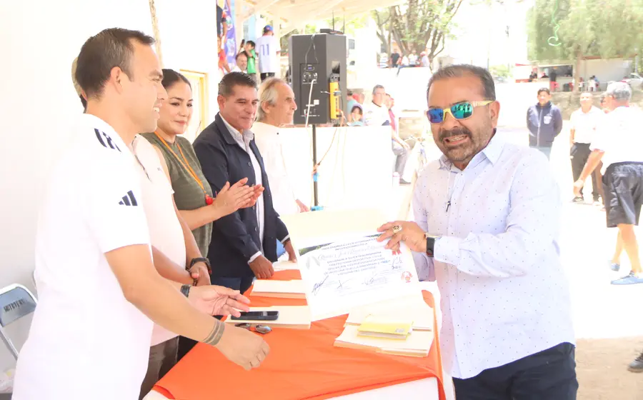 Romeo Ramírez recibió un reconocimiento