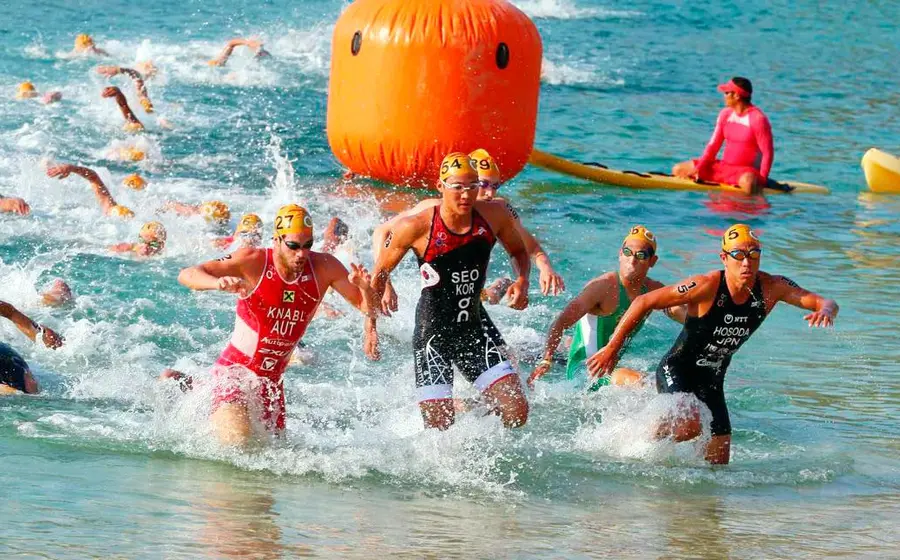La Copa Mundial de Triatlón Huatulco 2026 comenzará con la prueba de natación en la Bahía de Santa Cruz