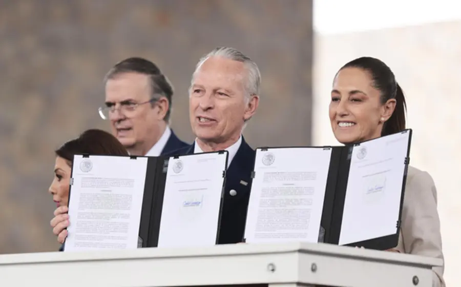 Cofepris anuncia una reducción de hasta el 76% en requisitos y tiempos, como parte de la estrategia para acelerar las inversiones en México.