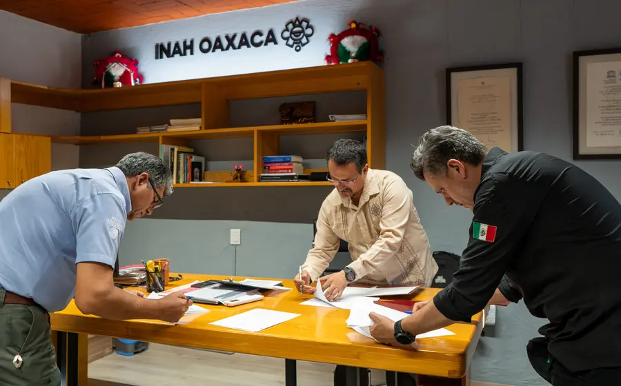 Representantes de Conanp e INAH colaboran en un plan para fortalecer la conservación y difusión del valioso patrimonio bio-cultural de la región.