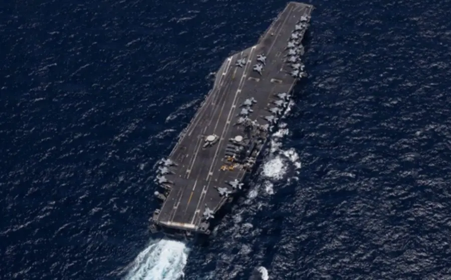 Imagen de los bombardeos de Estados Unidos, realizados por el Centcom, contra instalaciones militares iraníes como respuesta a una ofensiva previa.