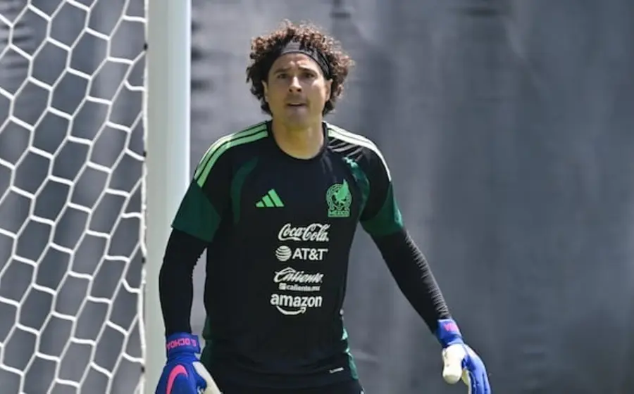 El portero mexicano Guillermo Ochoa, conocido como 'Memo', confirma su histórica sexta participación en una Copa del Mundo de fútbol.