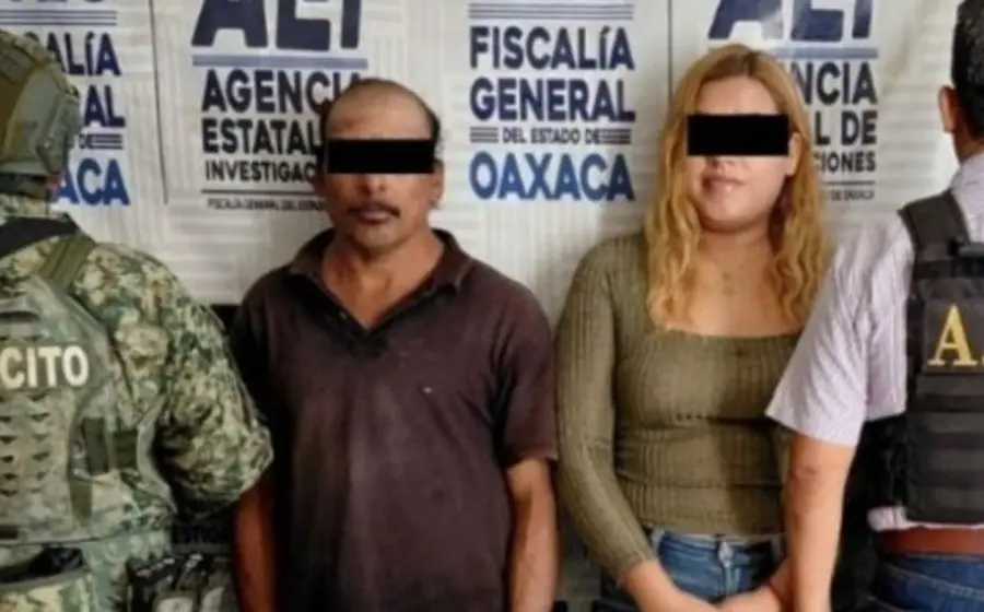 La pareja detenida por presunto homicidio en Barra de Copalita durante su vinculación a proceso, donde permanecerán en prisión preventiva.
