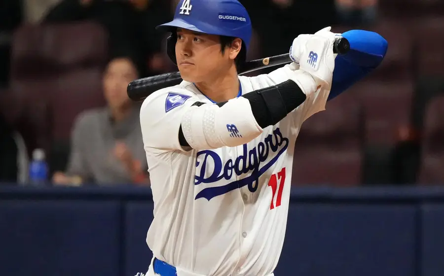 El beisbolista japonés Shohei Ohtani, una de las figuras estelares y mejor pagadas en la historia de las Grandes Ligas.