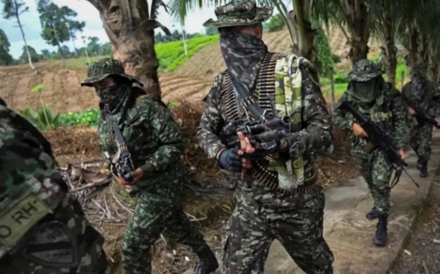Imagen del enfrentamiento entre grupos armados en la Amazonía colombiana, un violento choque que dejó un saldo de al menos 48 fallecidos.