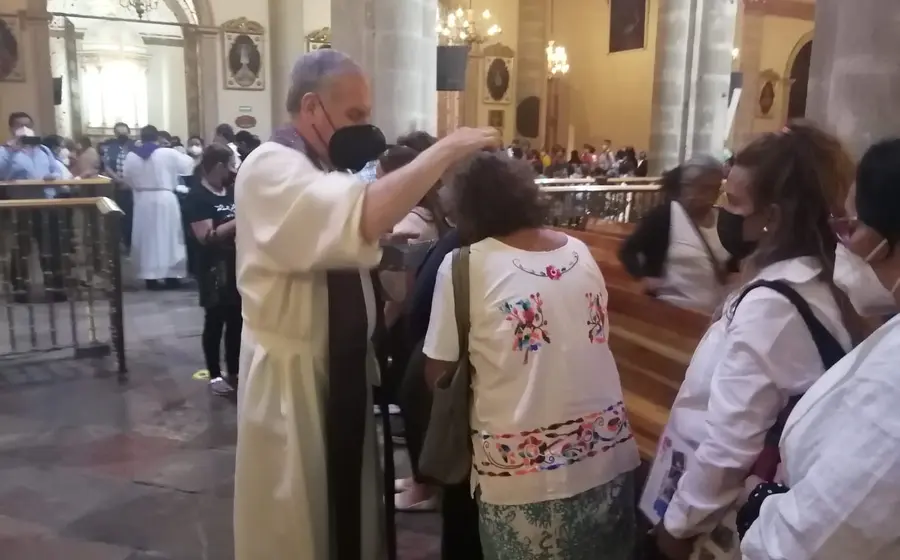 imposición_de_cenizas