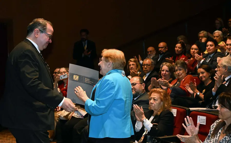 Aspecto general de la entrega del Premio y Reconocimiento Distinción Académicos 2025