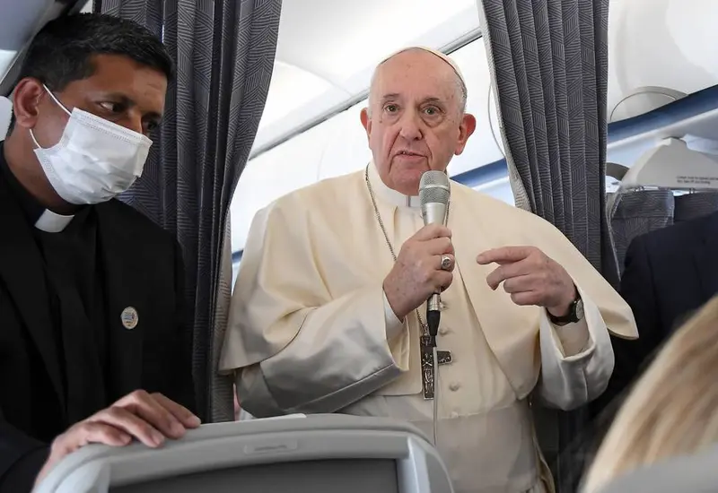 El Papa Francisco dio una conferencia de prensa a su regreso de Grecia y Chipre. (Foto: EFE)