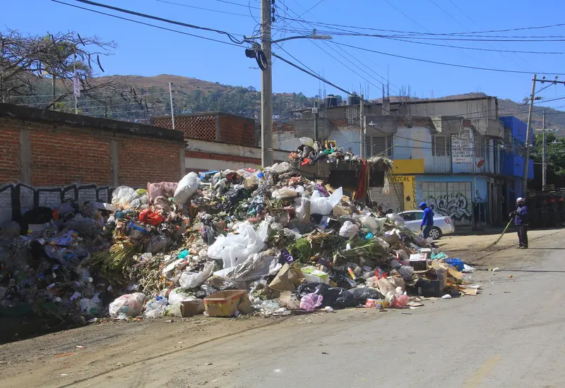 Basura acumulada en las calles