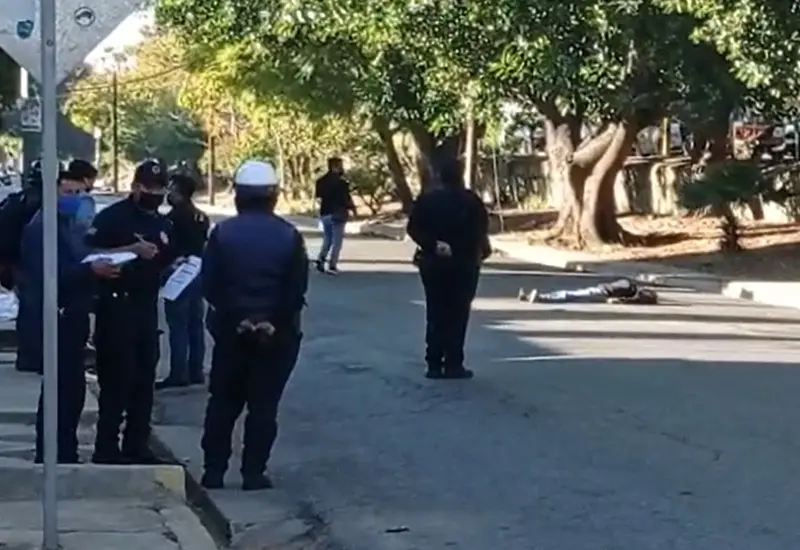 Área acordonada por accidente