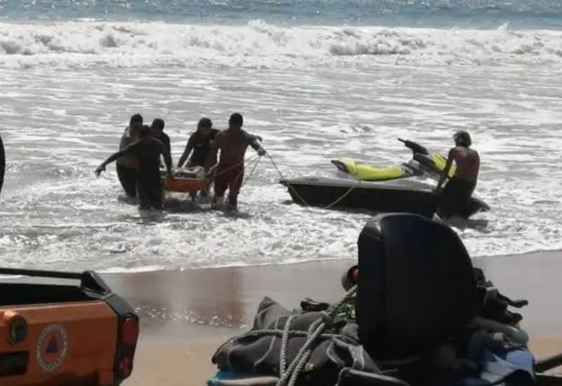 Pescadores rescatan cuerpo de niña.